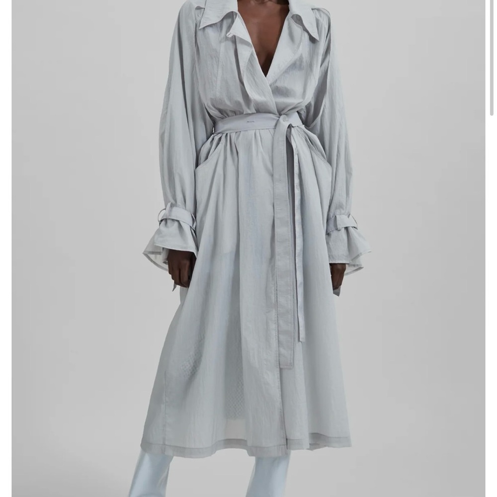 *SOLD OUT* Sal Trench Coat in light grey only found on The Frankie Shop